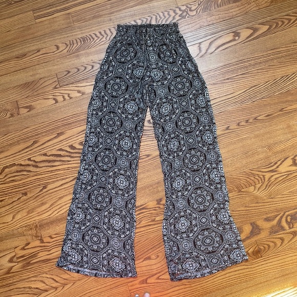 Mudd Tie Waist Flare Leg Bohemian Pants - Picture 1 of 3